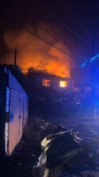 Атака дронів на Київщину: спалахнула десятиповерхівка, є загиблі (фото)