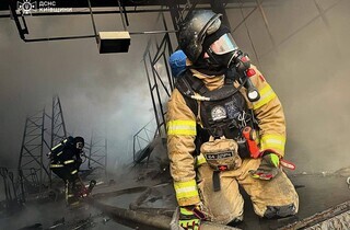 Атака дронів на Київщину: внаслідок падіння уламків постраждала жінка 