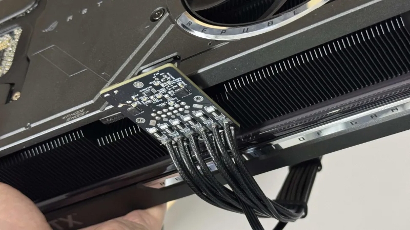
			Кабель з сигналізацією для NVIDIA RTX 5090 — ентузіаст створив безпечніший конектор живлення 12V-2×6			