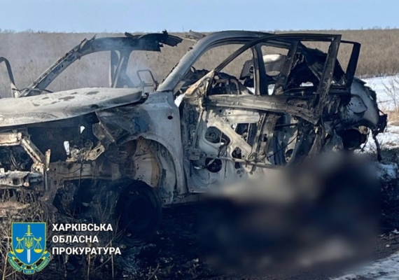 Росіяни дроном влучили у цивільне авто на Харківщині, загинув чоловік 