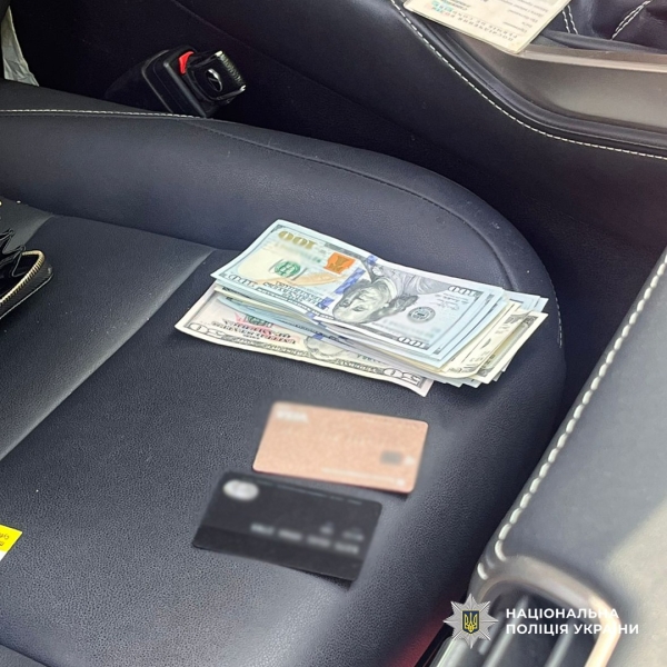 Зняття з розшуку ТЦК за $4 тис.: у Києві затримано підозрювану в незаконній «схемі»