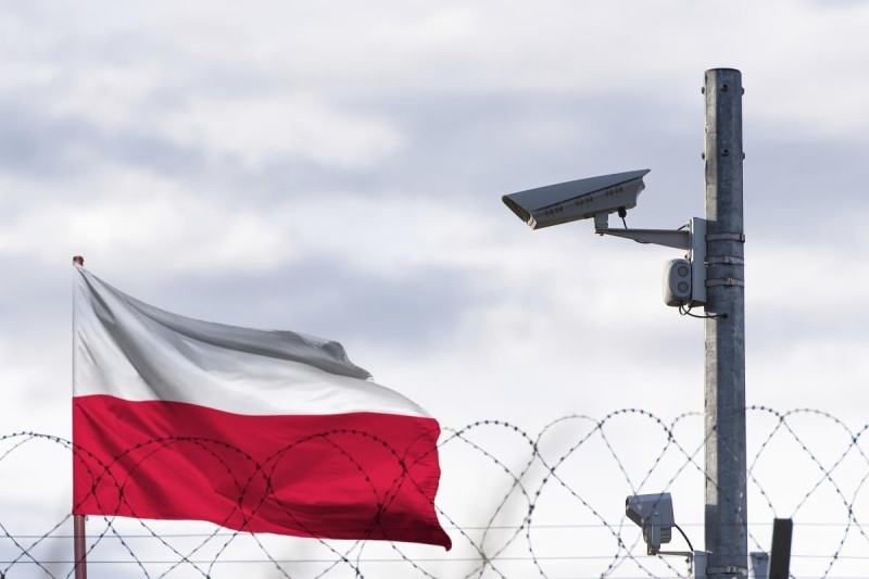 У Польщі суд заборонив перевізникам блокувати найбільший КПП на кордоні з Україною