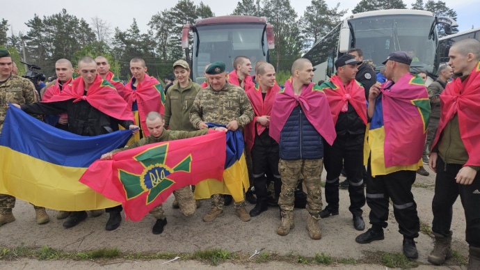Україна повернула 205 воїнів з російського полону 