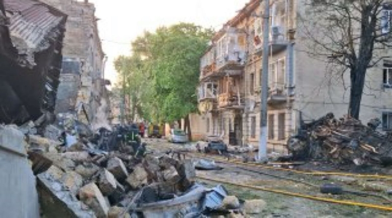 Російські окупанти пошкодили Софійський собор та Одеську кіностудію (фото)