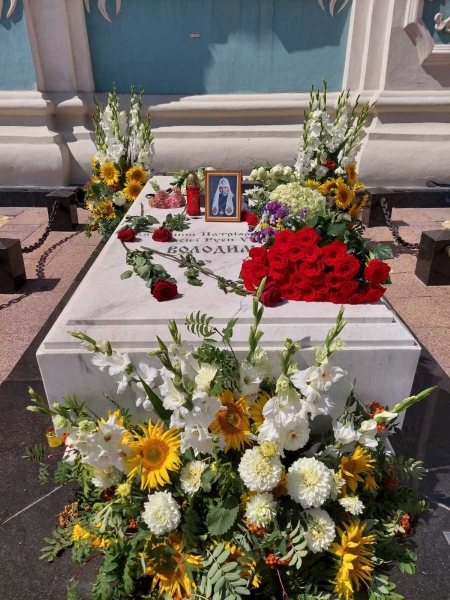 Кривавий вівторок. 30 років тому влада перетворила на побоїще похорон патріарха Володимира