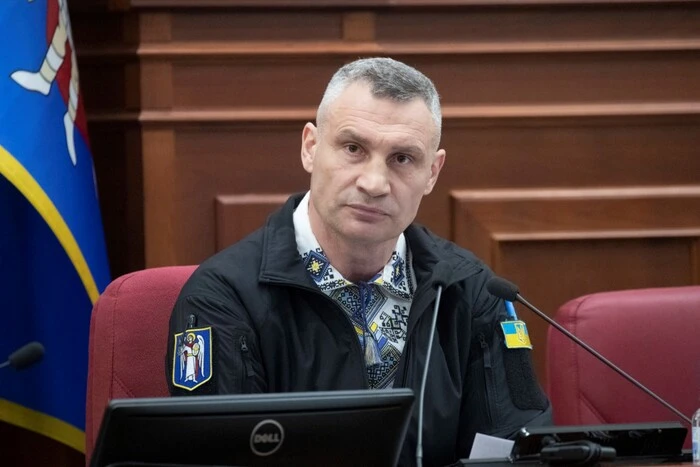 Кличко назвав «театром абсурду» підозри Бондаренку й Кандибору