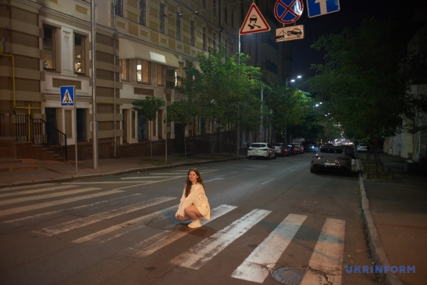 «Жити життя з війною»: Про що фотовиставка Хірано Такаші