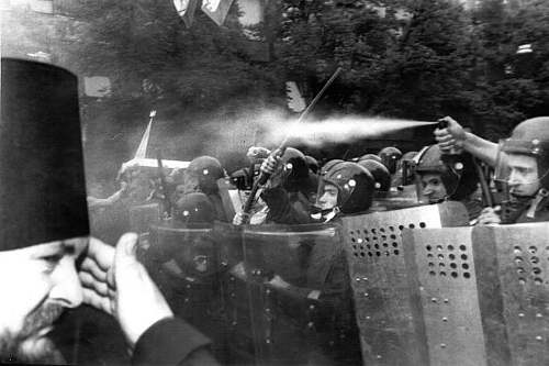 Кривавий вівторок. 30 років тому влада перетворила на побоїще похорон патріарха Володимира
