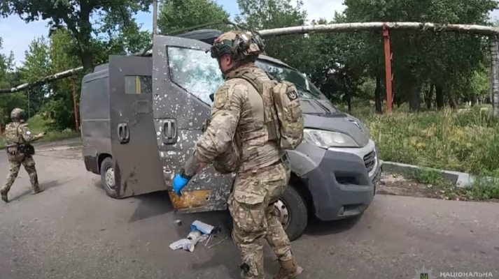 Росіяни атакували у Покровську машину евакуації, в якій важкопоранений стікав кров'ю 