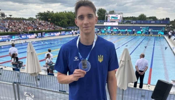 Українські плавці Бухов і Овчинников здобули медалі Євро U23  